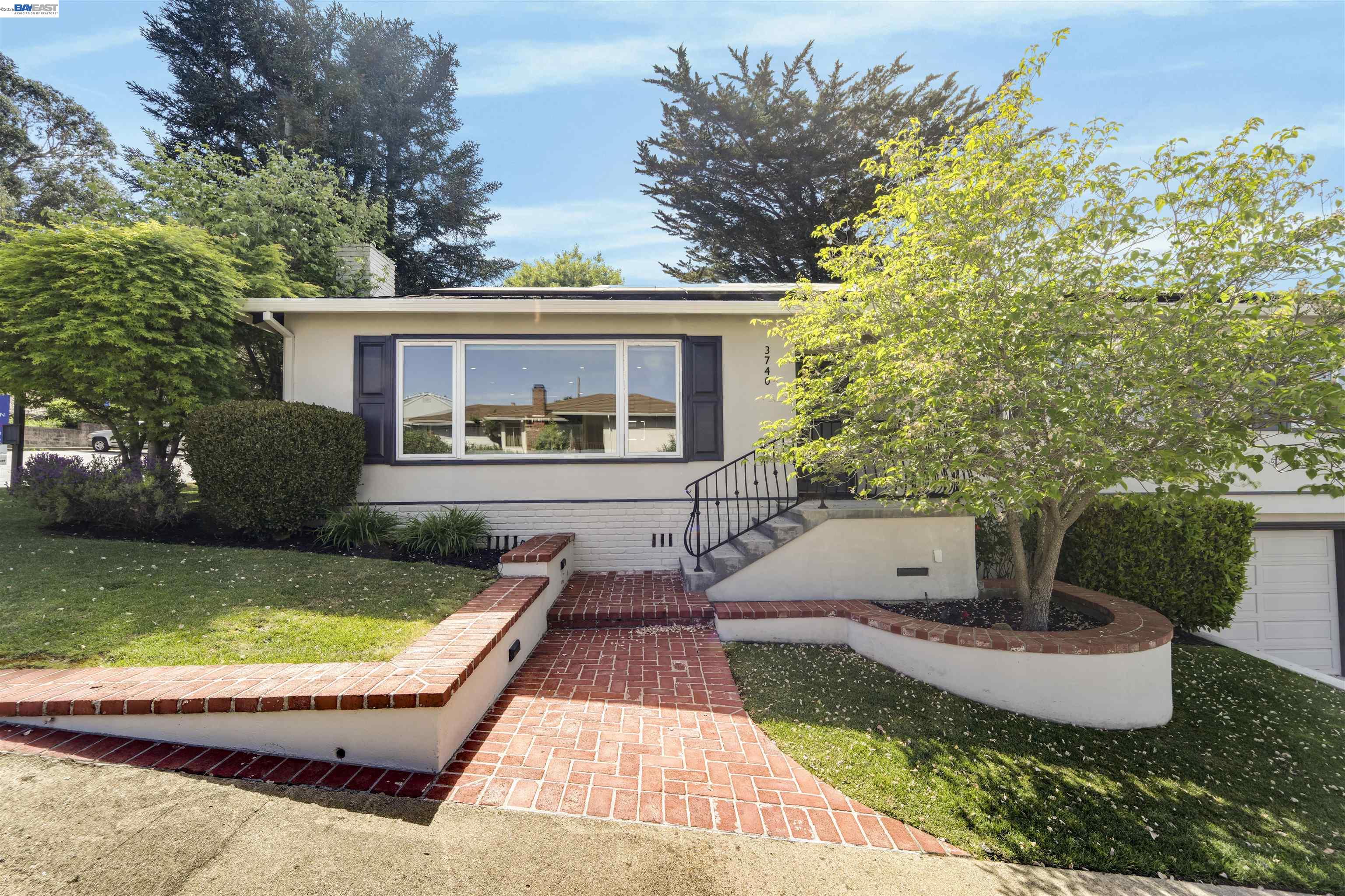 3740 Sky Ct