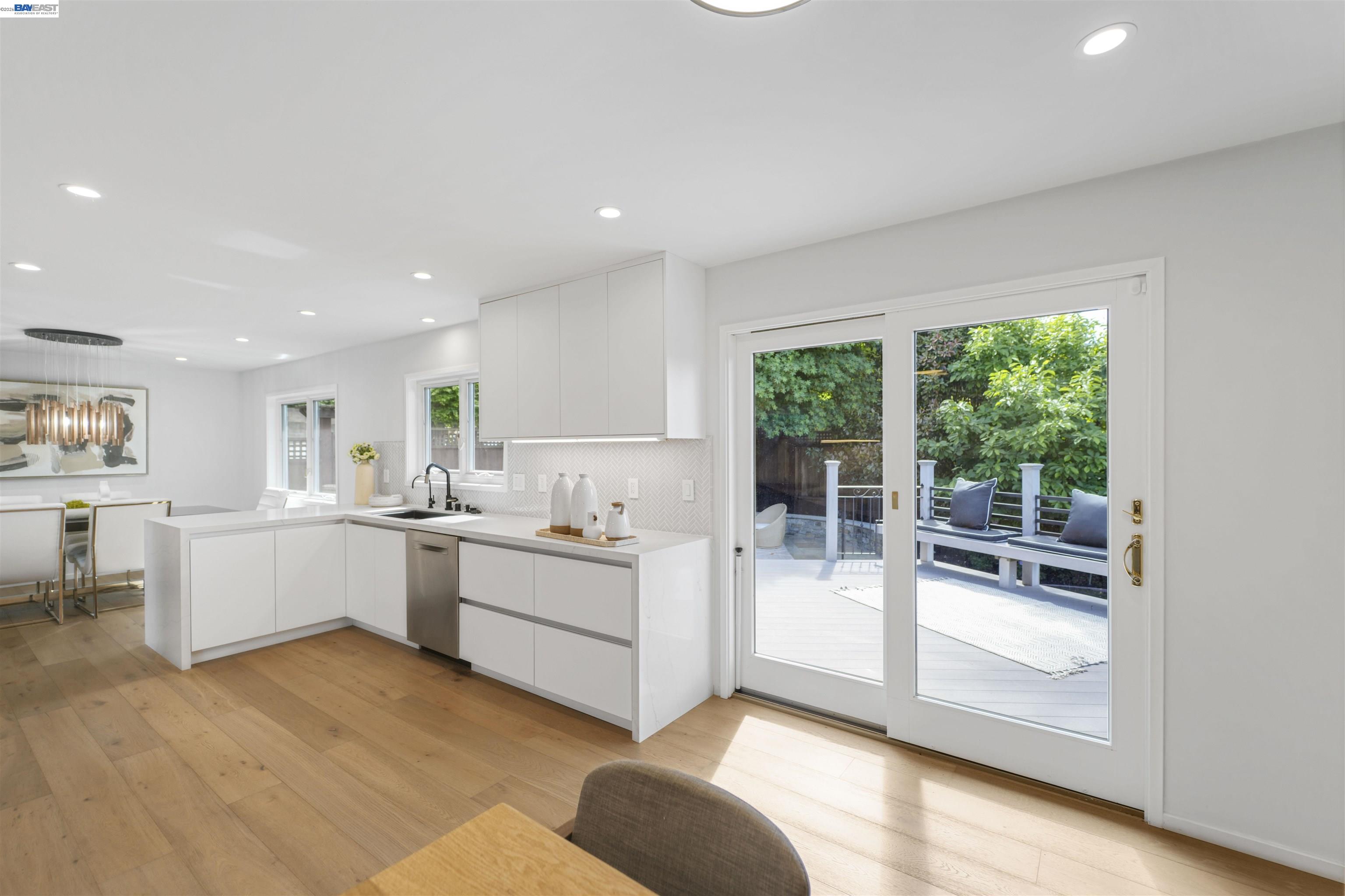 3740 Sky Ct