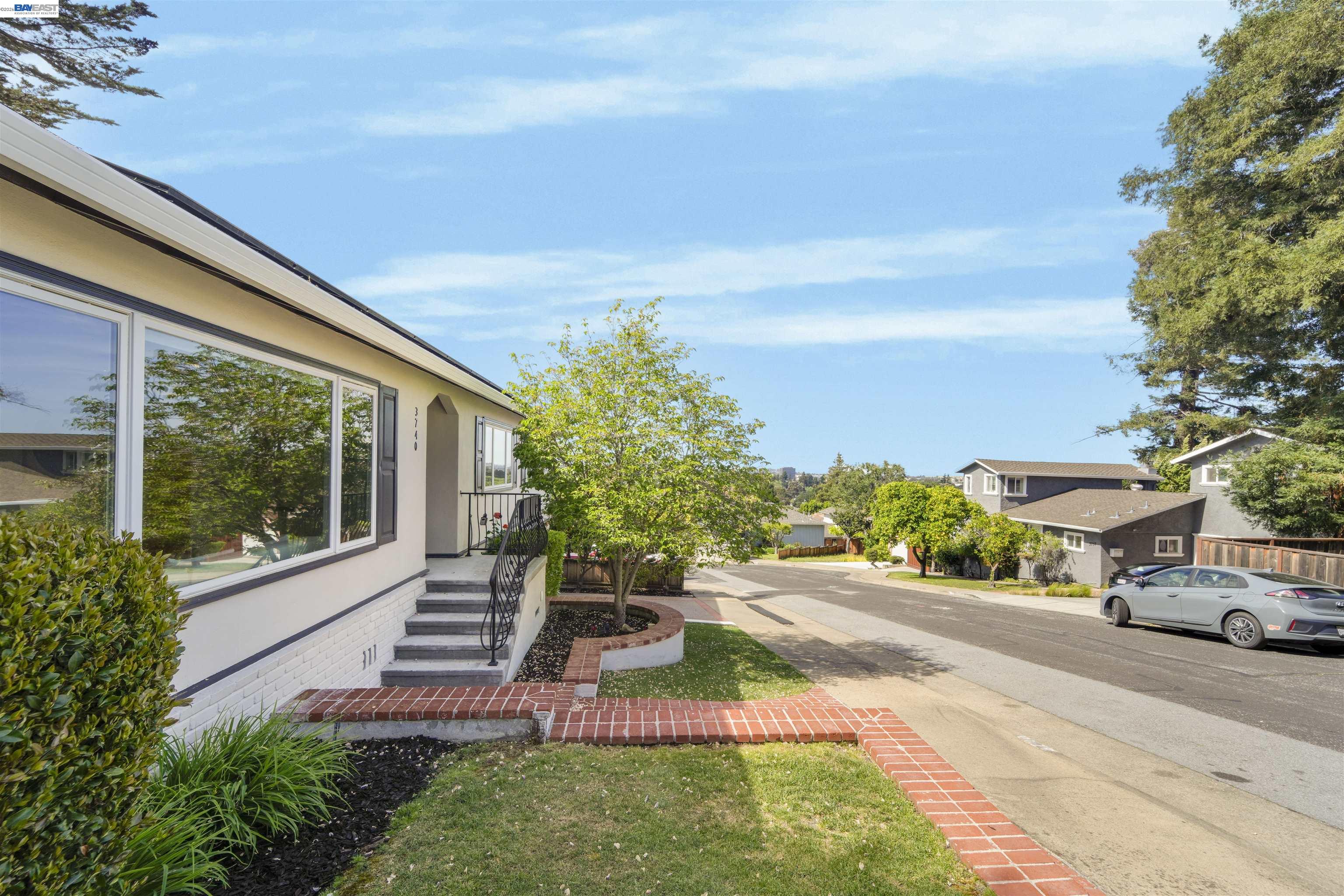 3740 Sky Ct