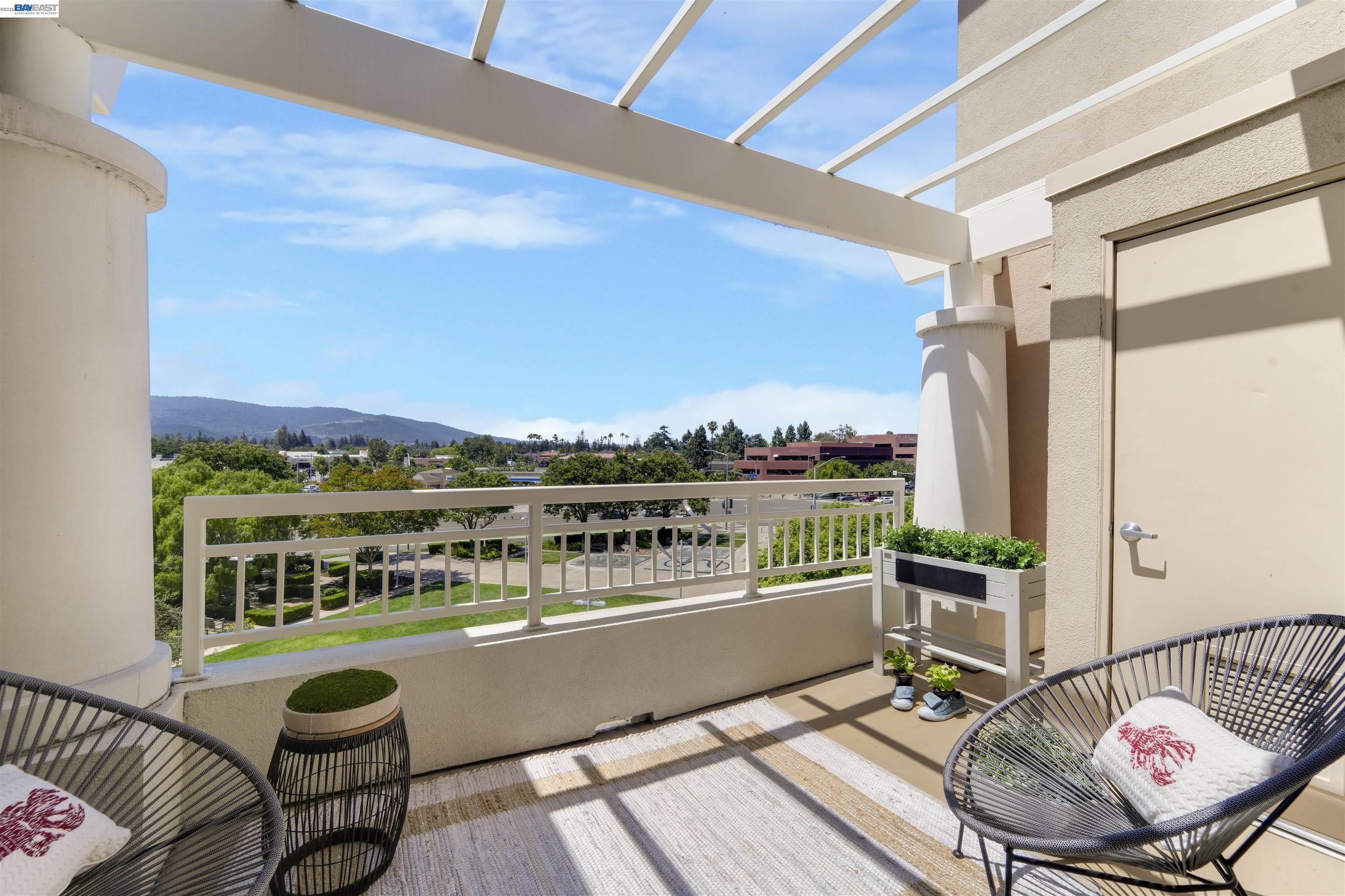 20488 Stevens Creek Blvd # 2302
