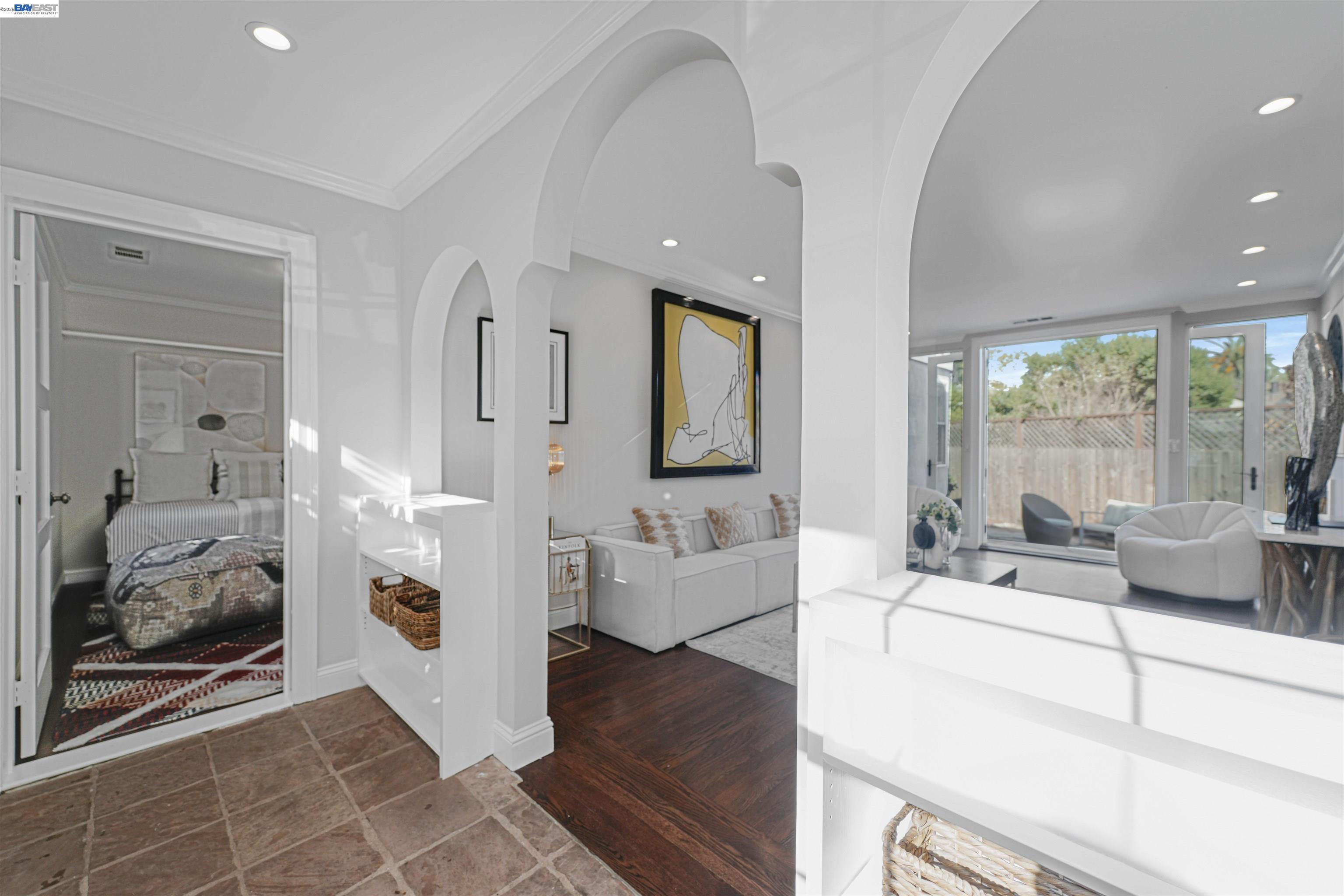 209 Lexington Ave