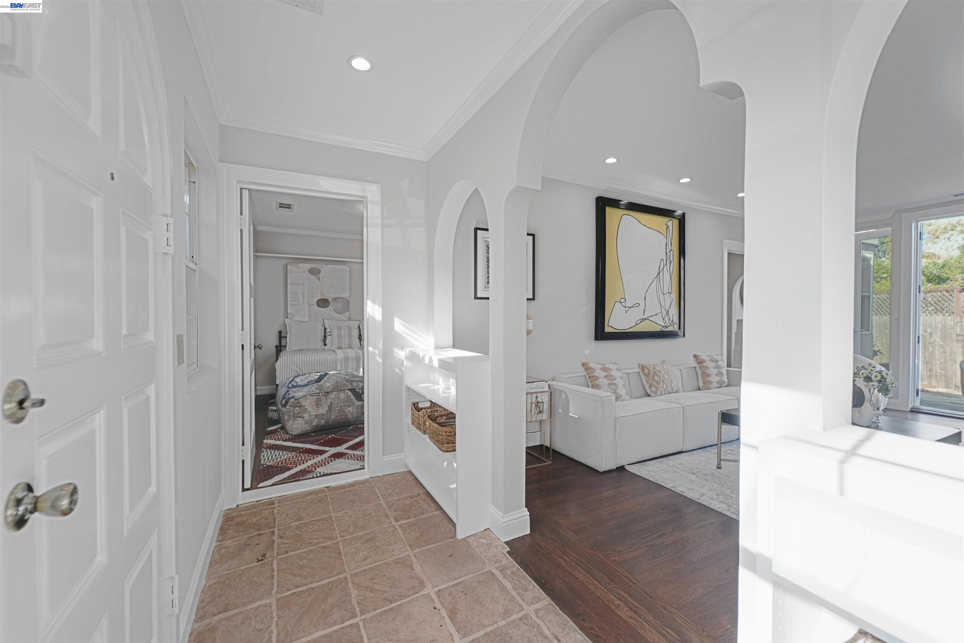 209 Lexington Ave