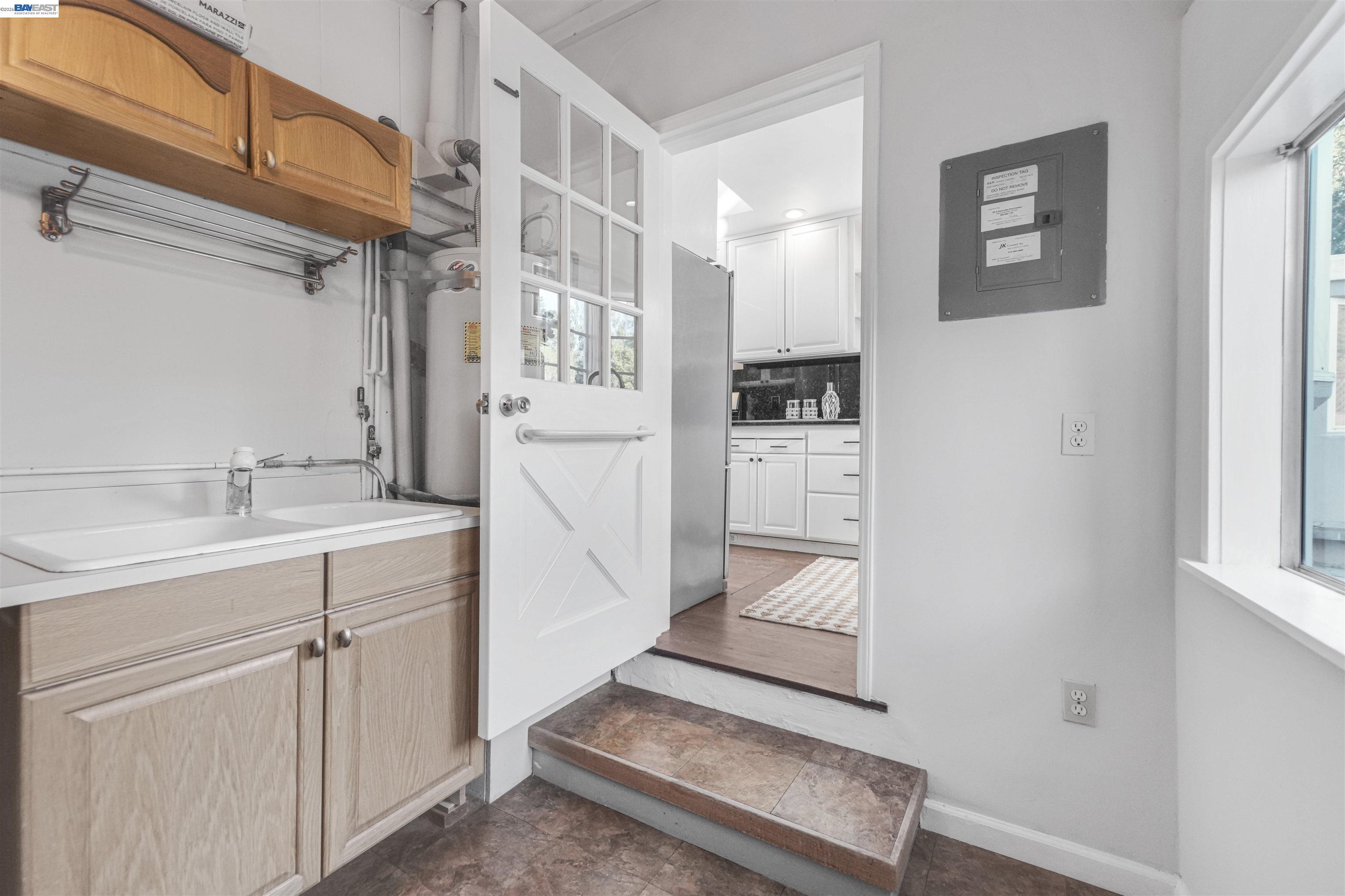 209 Lexington Ave