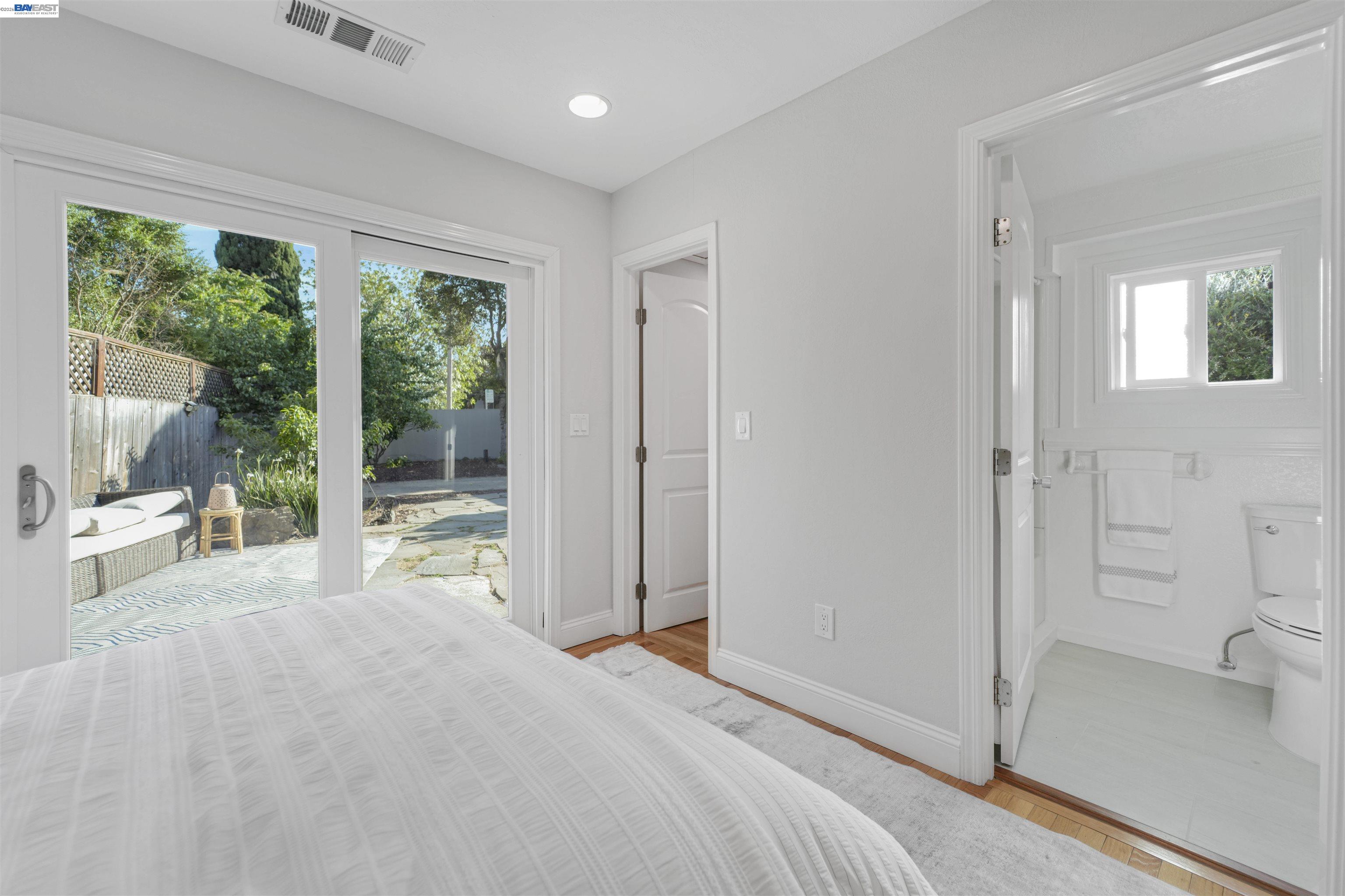 209 Lexington Ave