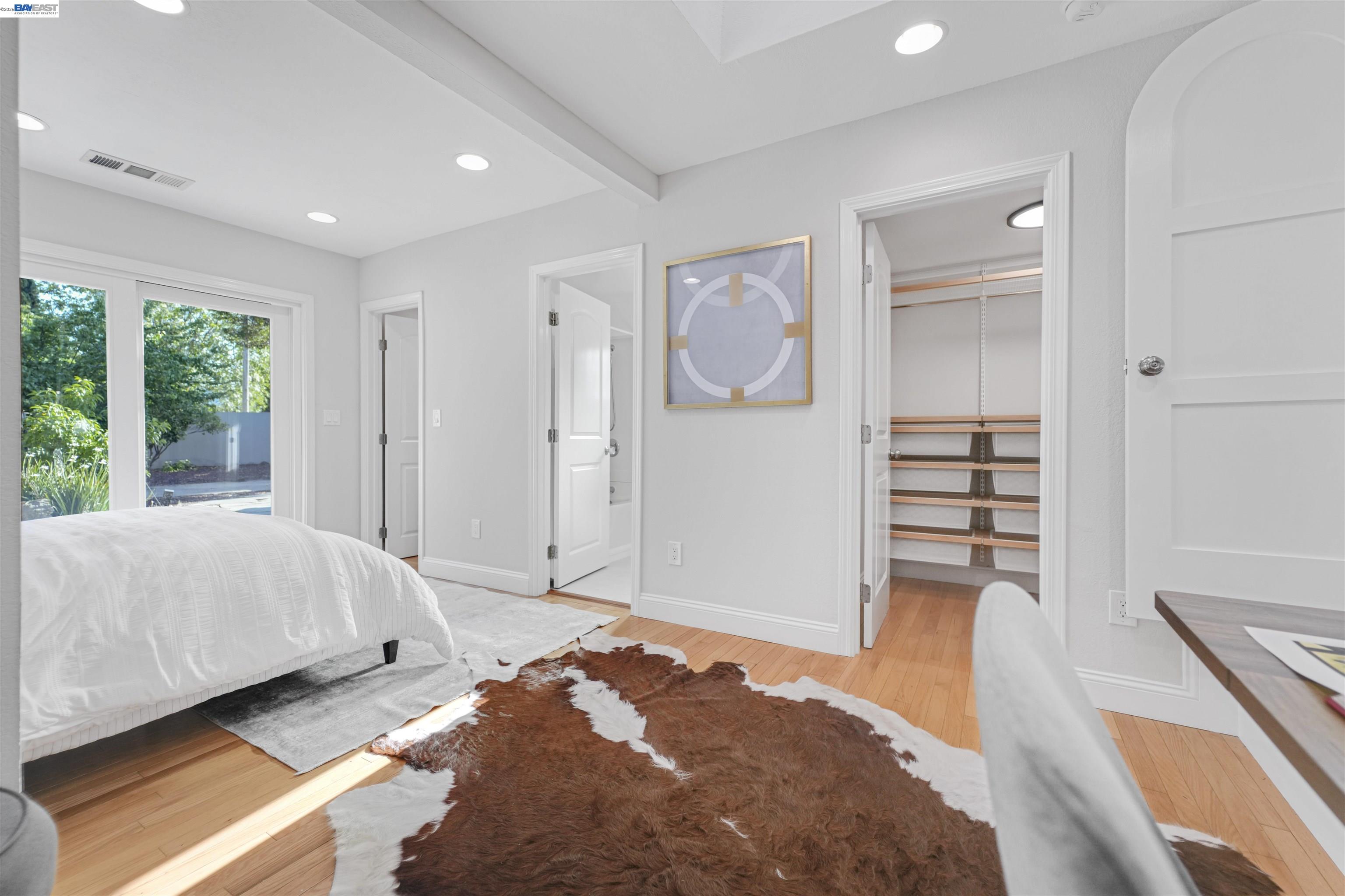 209 Lexington Ave