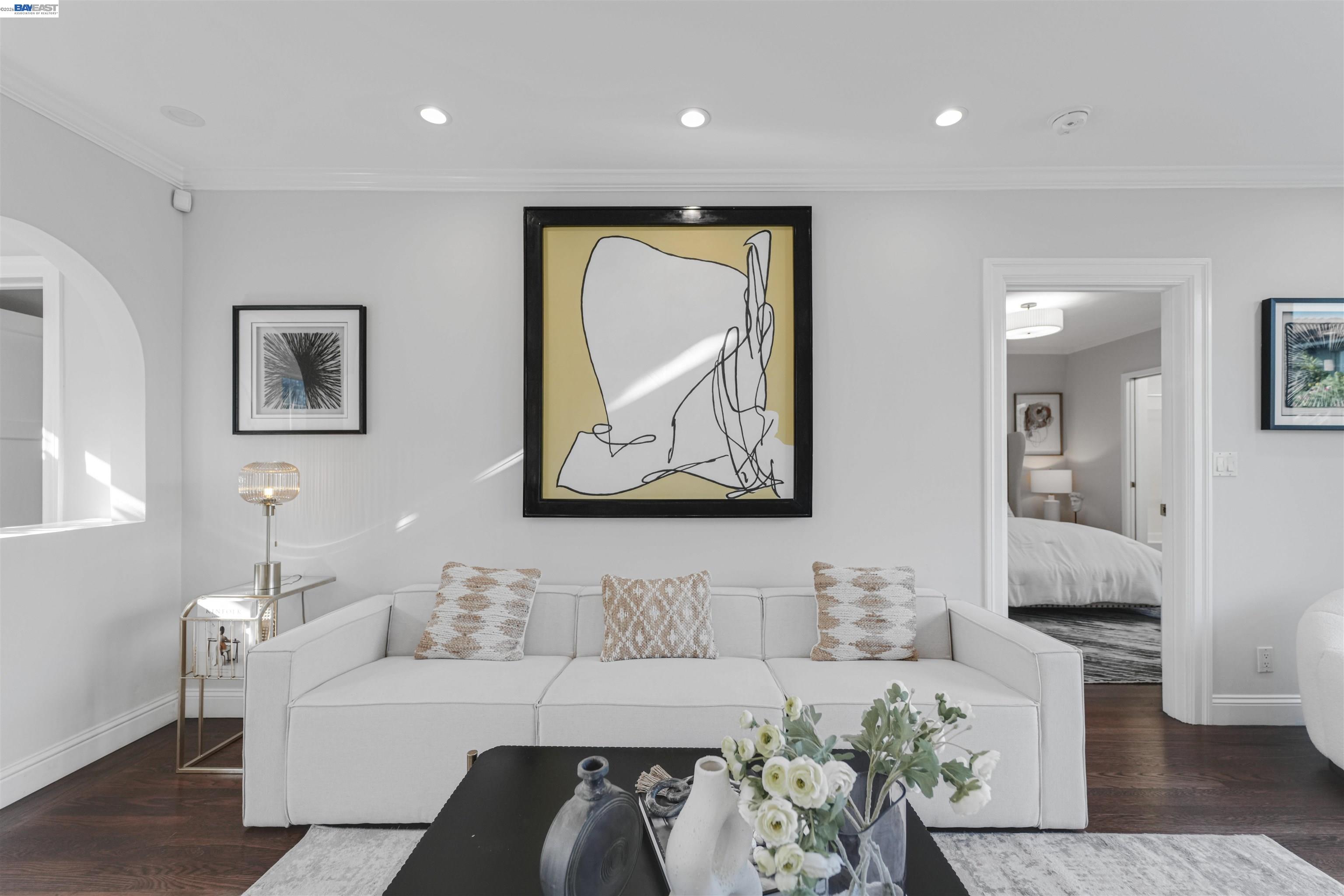 209 Lexington Ave