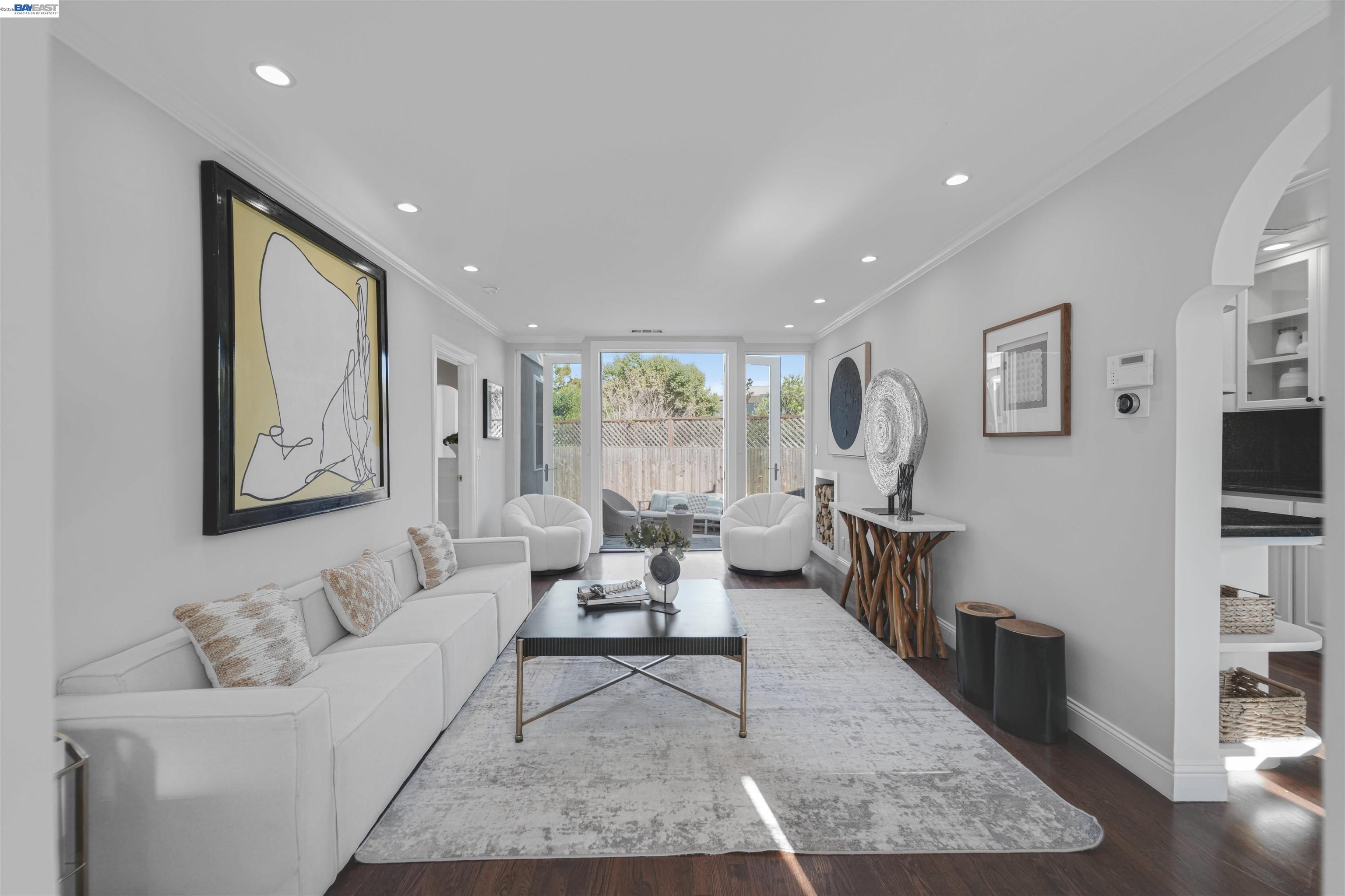 209 Lexington Ave