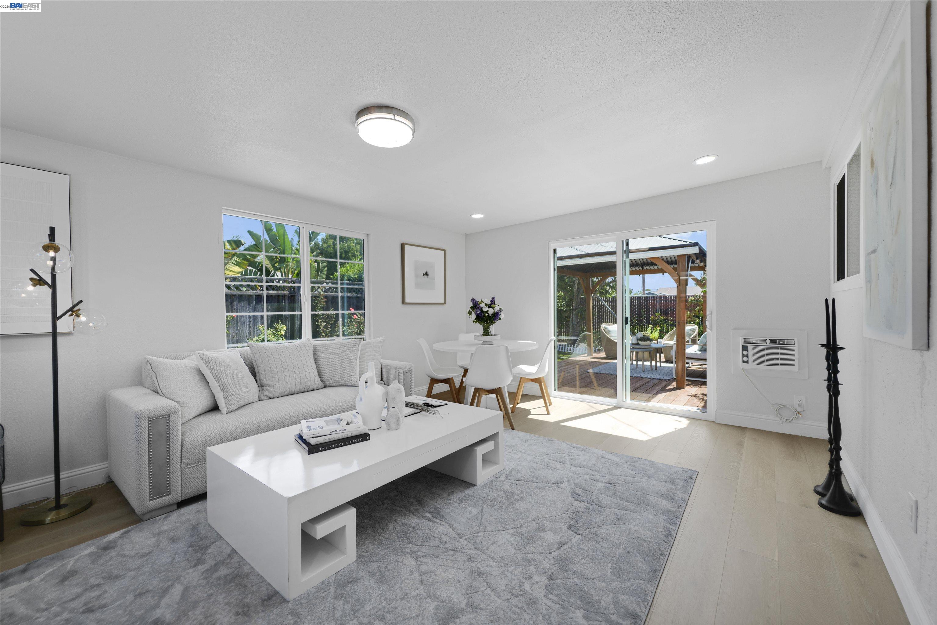 39912 Wyatt Ln
