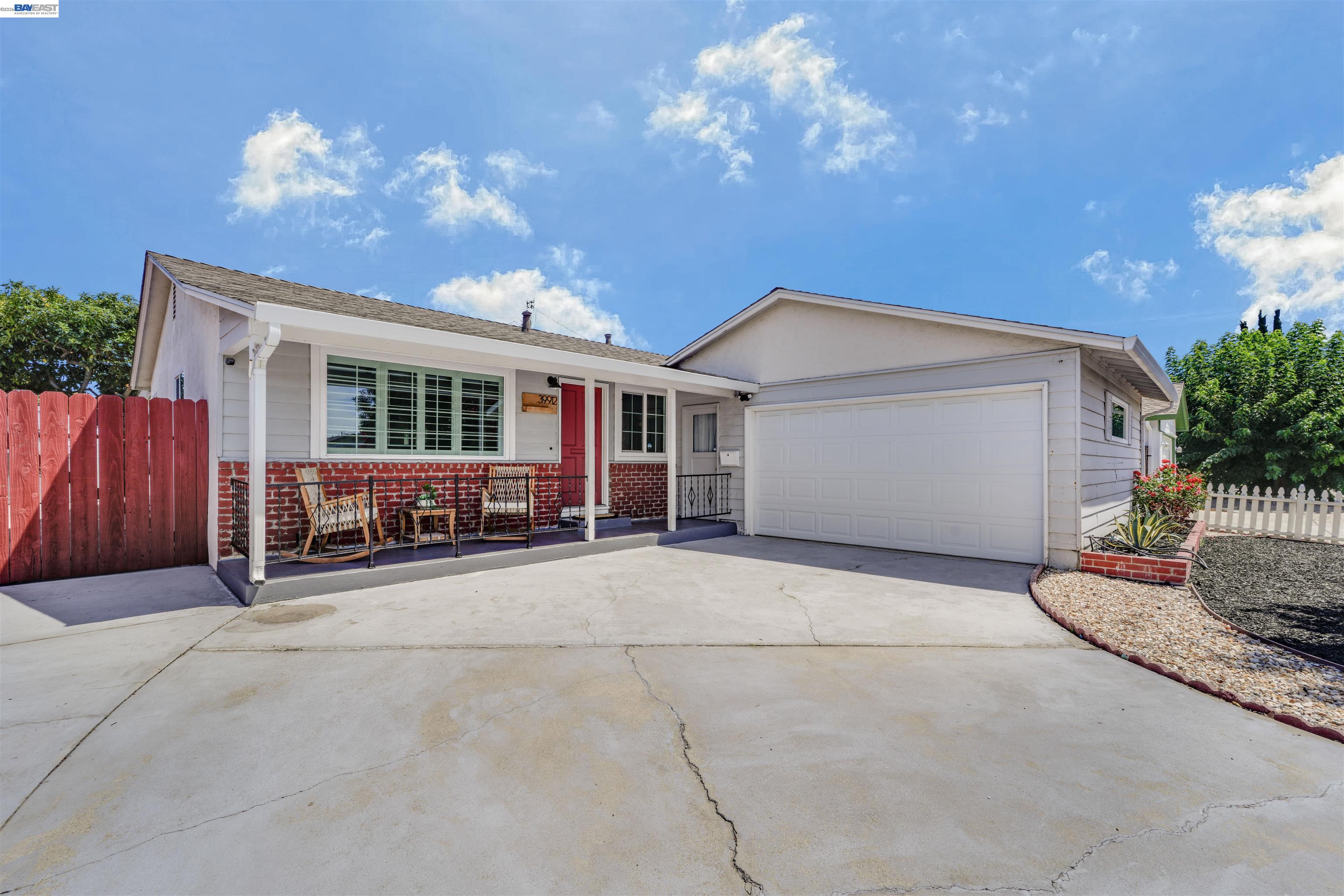 39912 Wyatt Ln