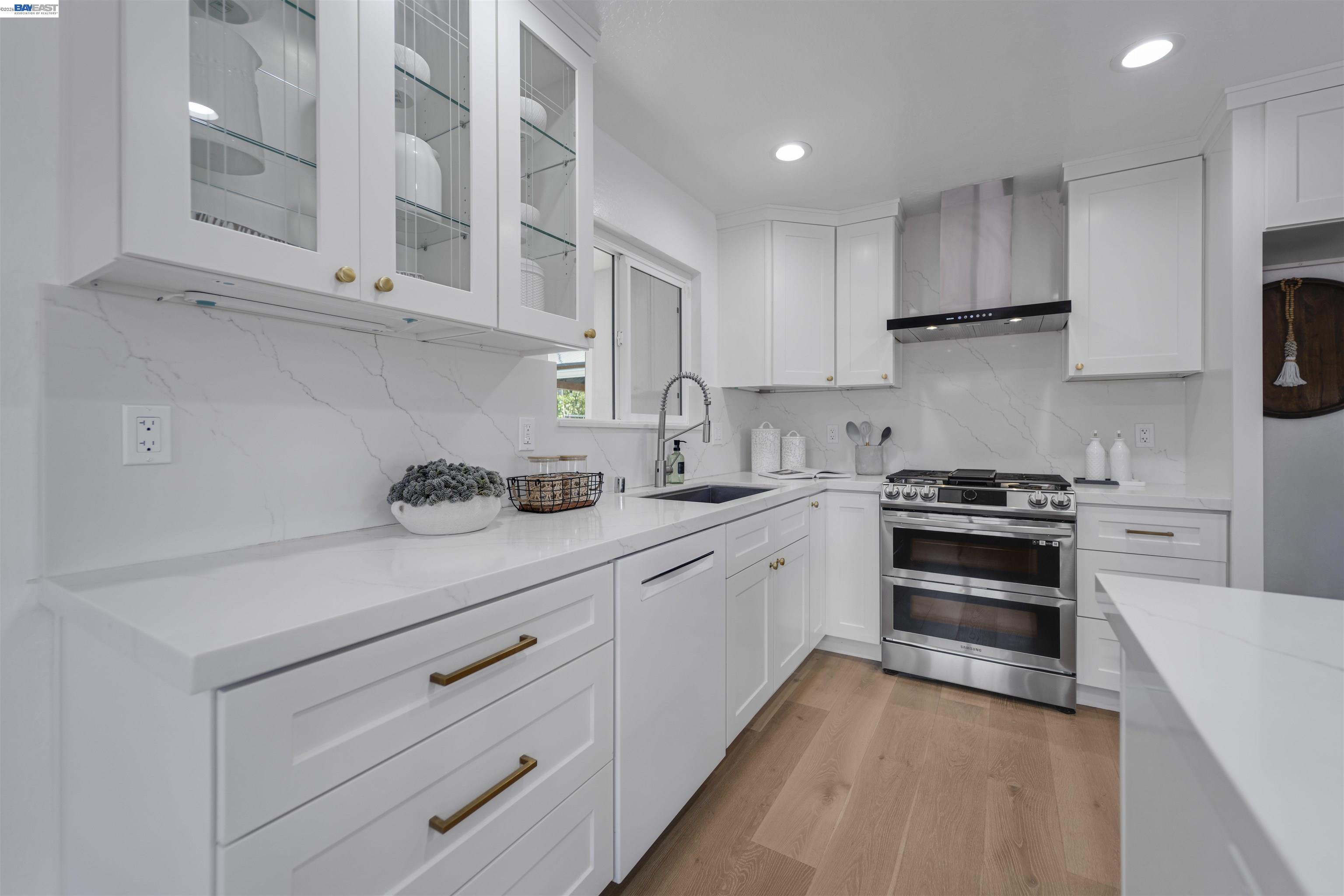 39912 Wyatt Ln