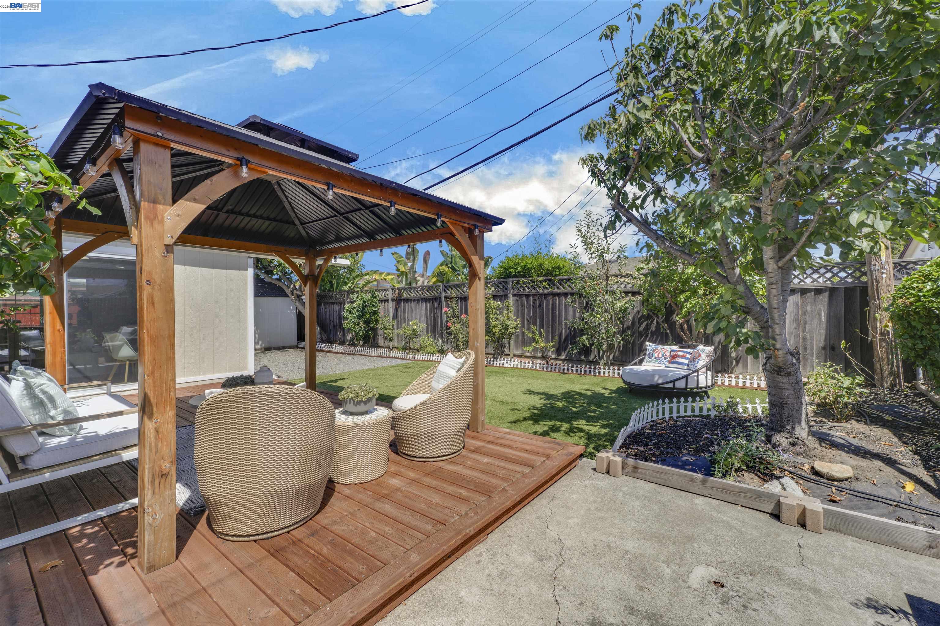 39912 Wyatt Ln