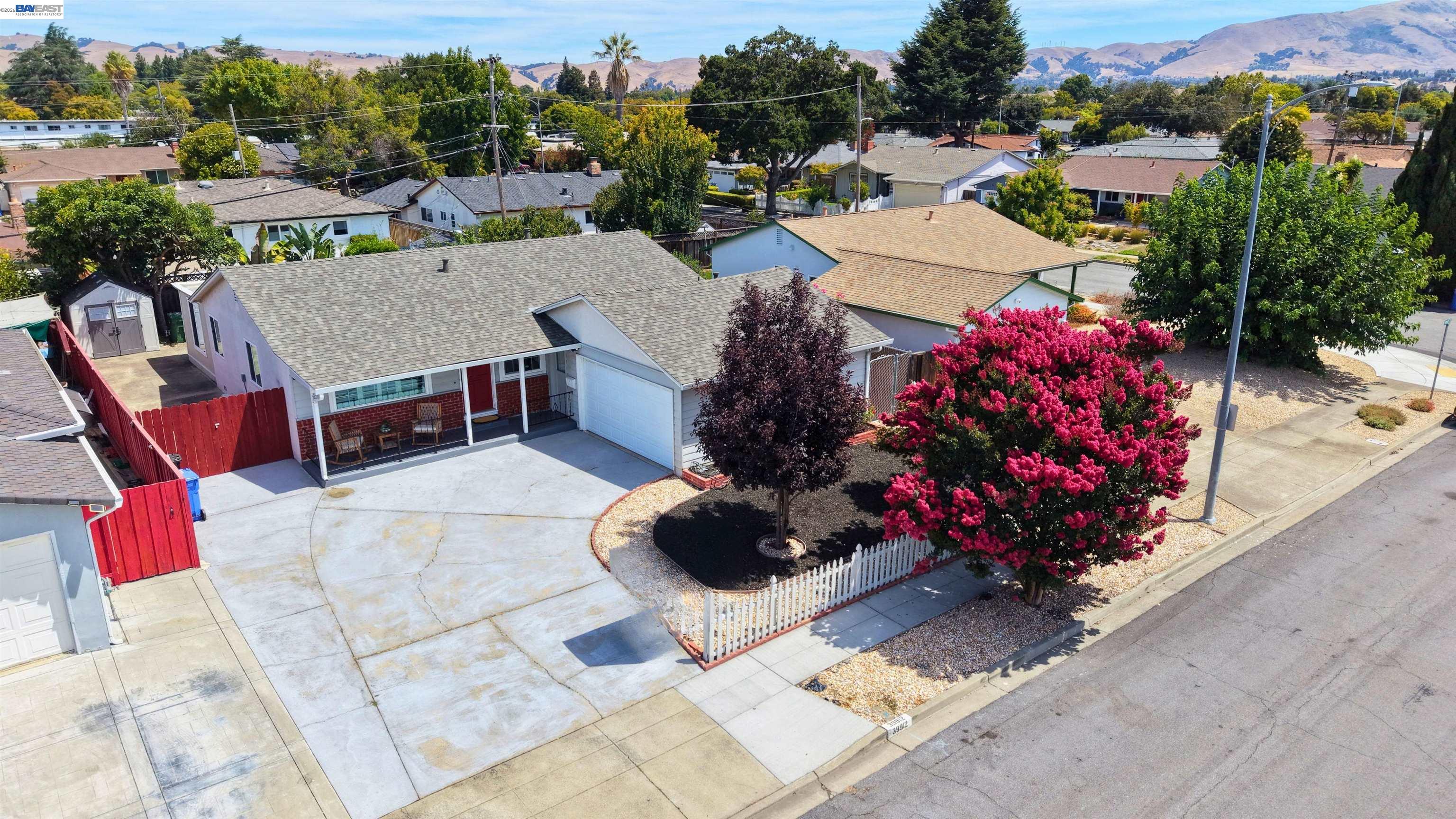 39912 Wyatt Ln