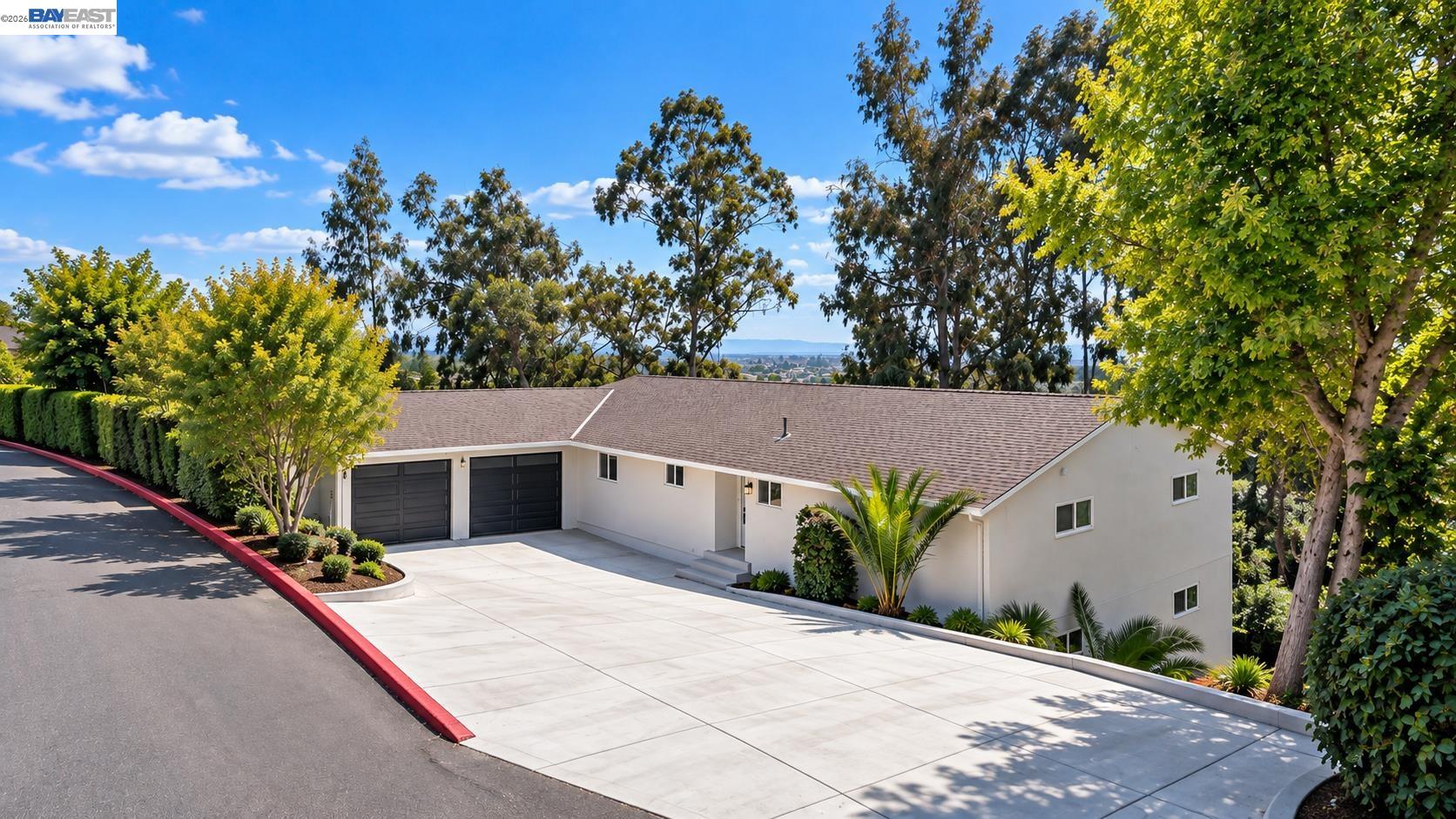1069 Central Blvd