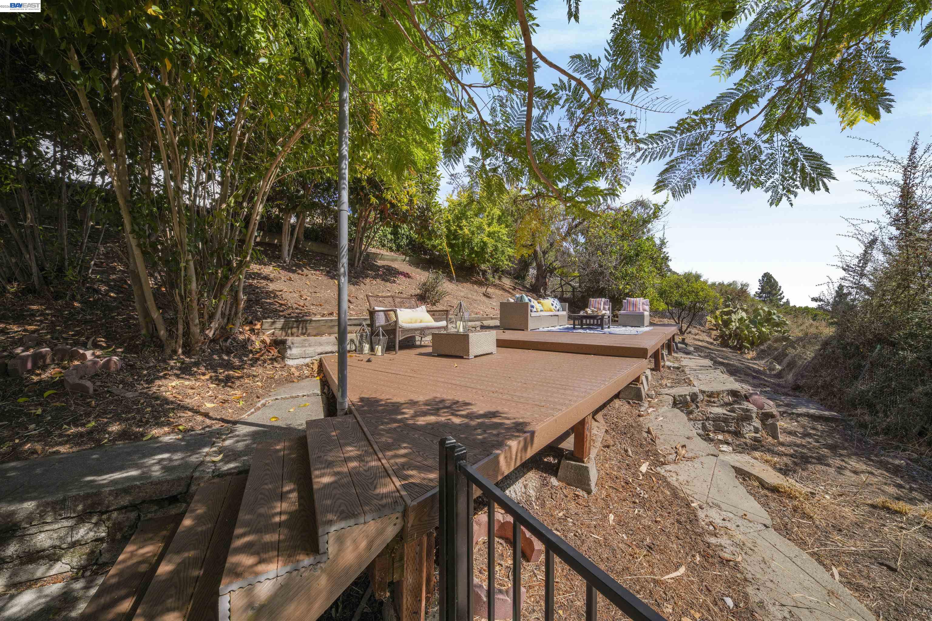 1069 Central Blvd