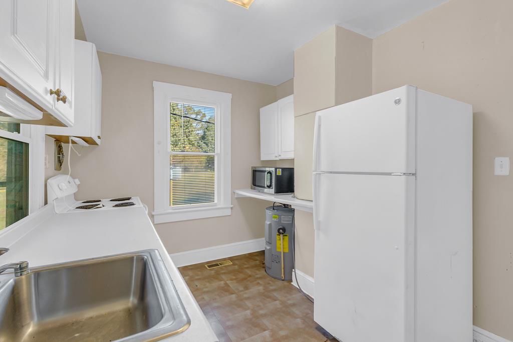 40 & 50 Cedardale Lane