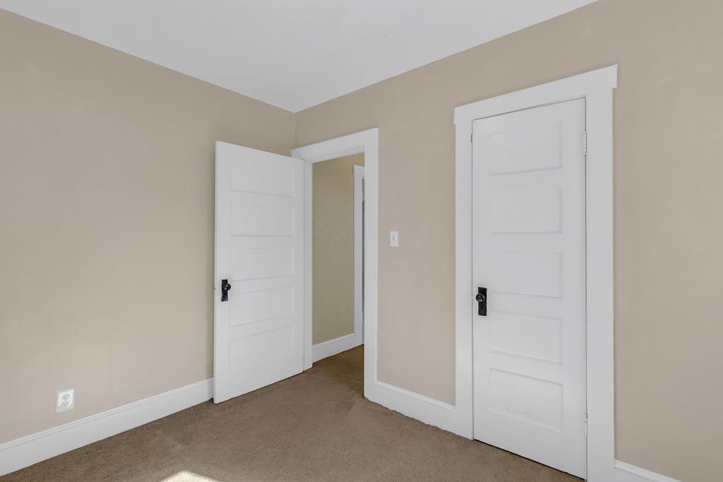 40 & 50 Cedardale Lane