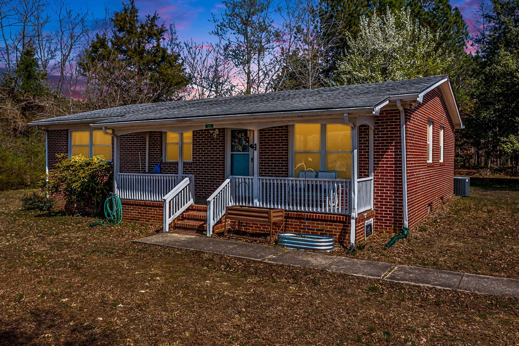 101 Norris Rd