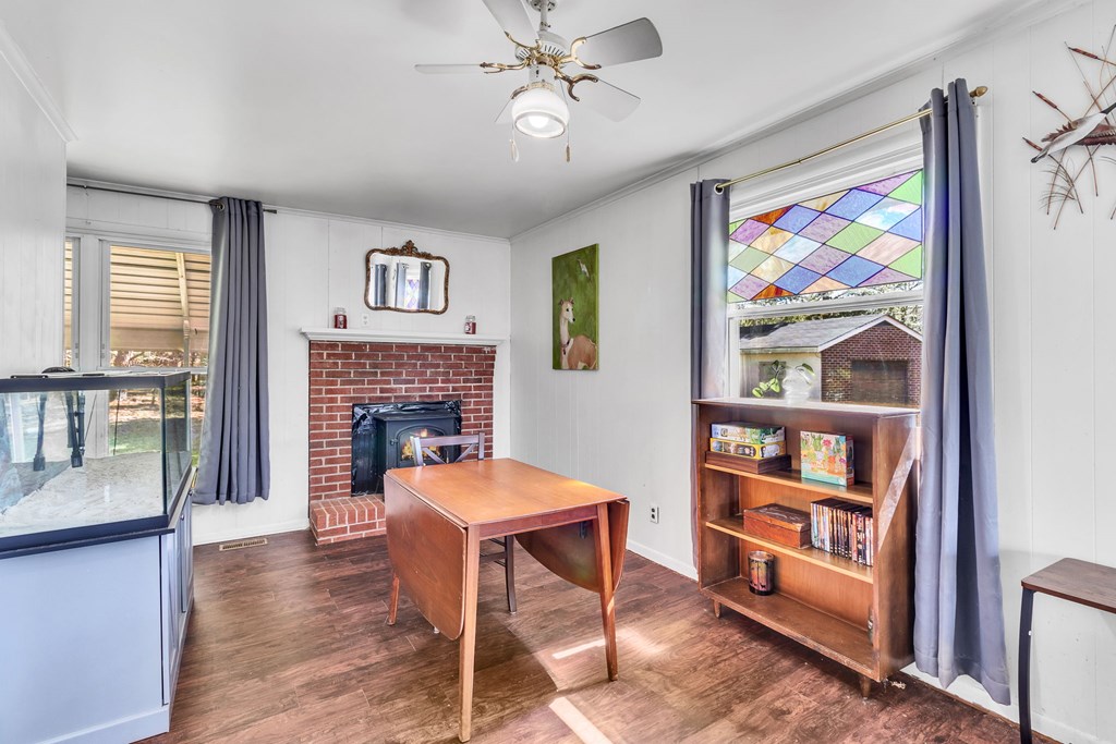 101 Norris Rd