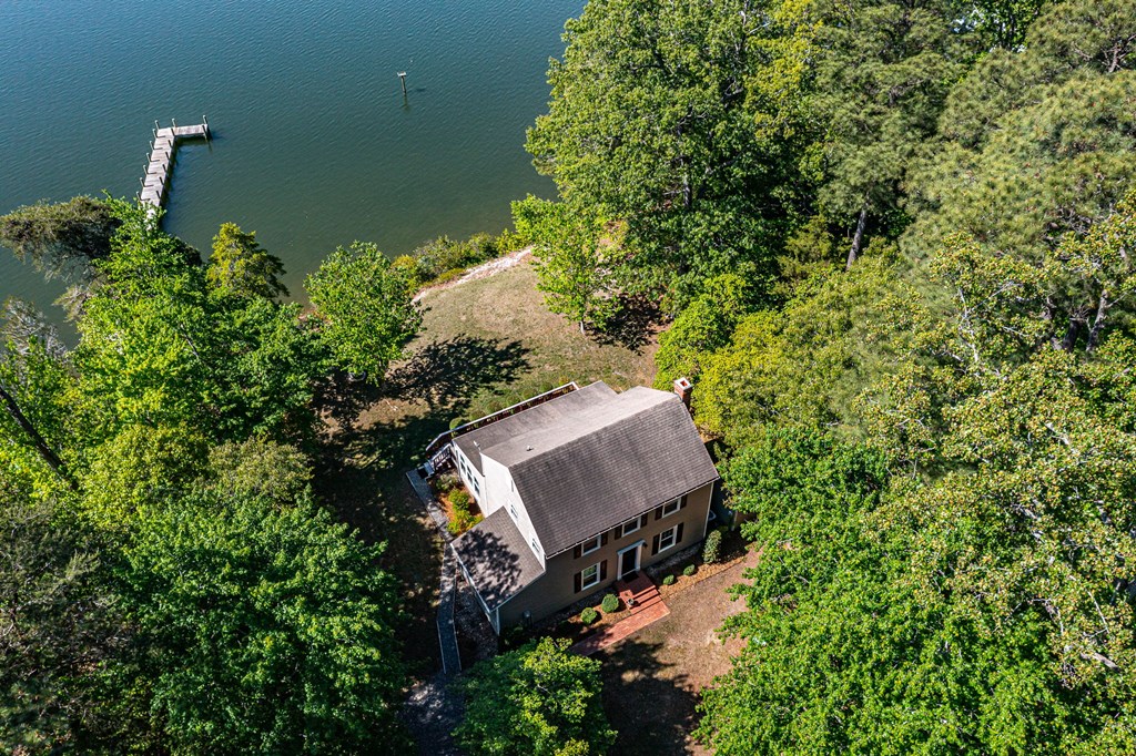 1121 Browns Lane