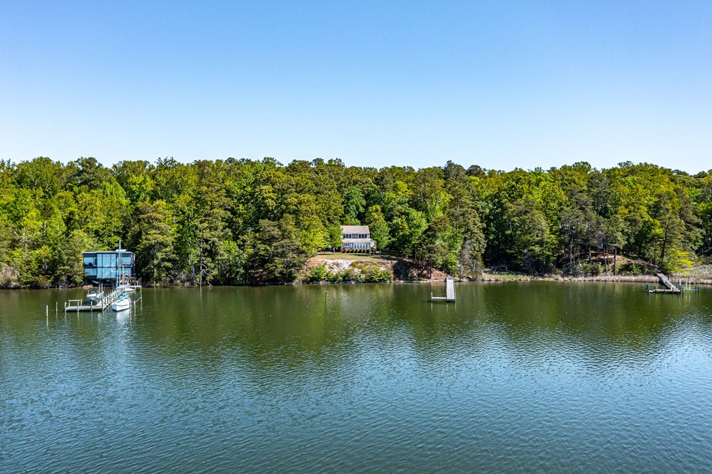 1121 Browns Lane