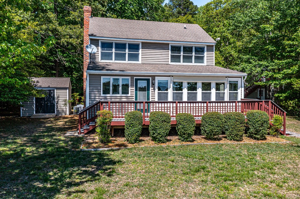 1121 Browns Lane