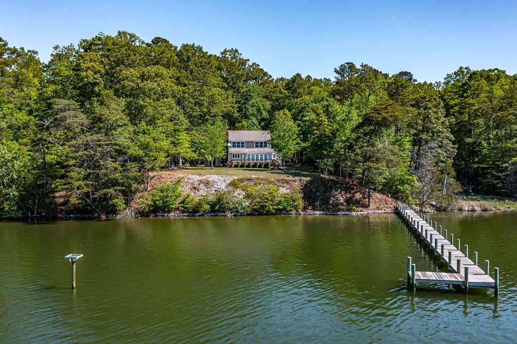 1121 Browns Lane