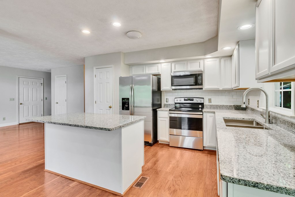 105 Emerald Cove Road