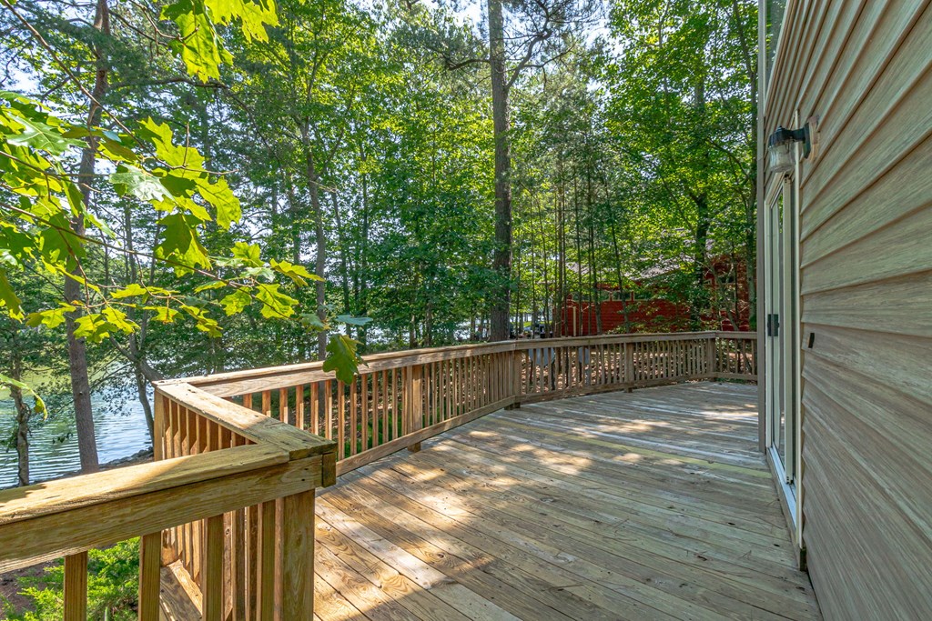 105 Emerald Cove Road