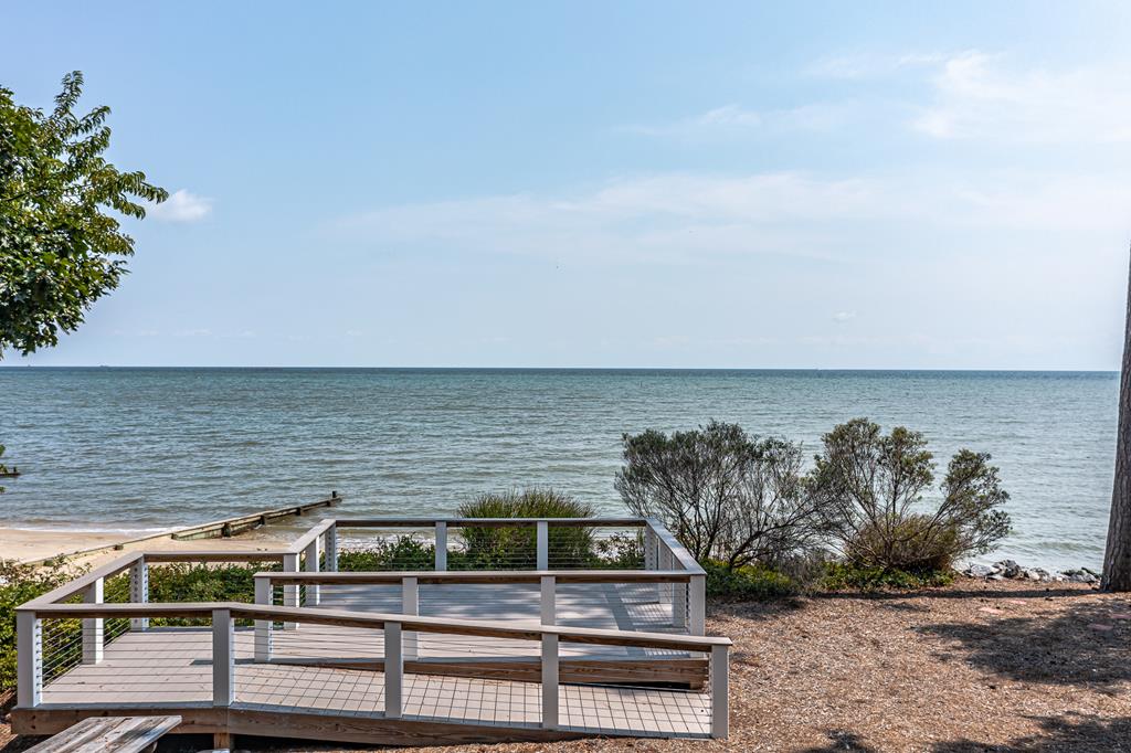 105 Emerald Cove Road