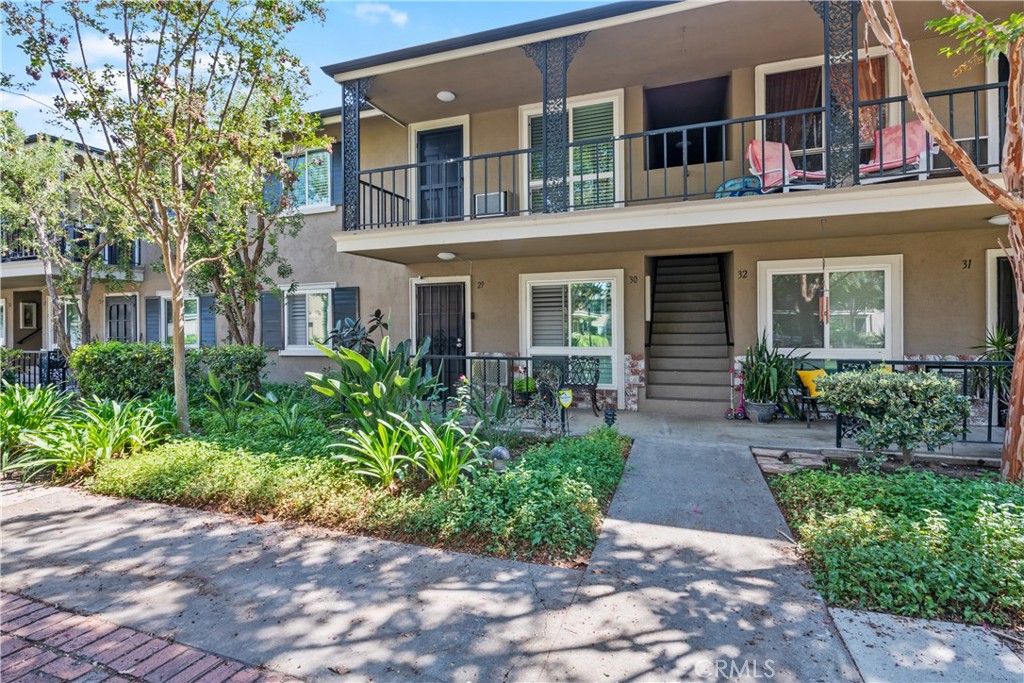 660 S Glassell Street Unit: 30