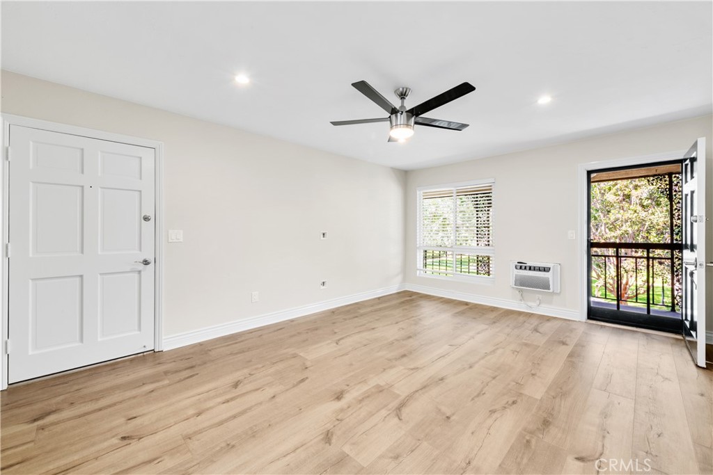 660 S Glassell Street Unit: 30