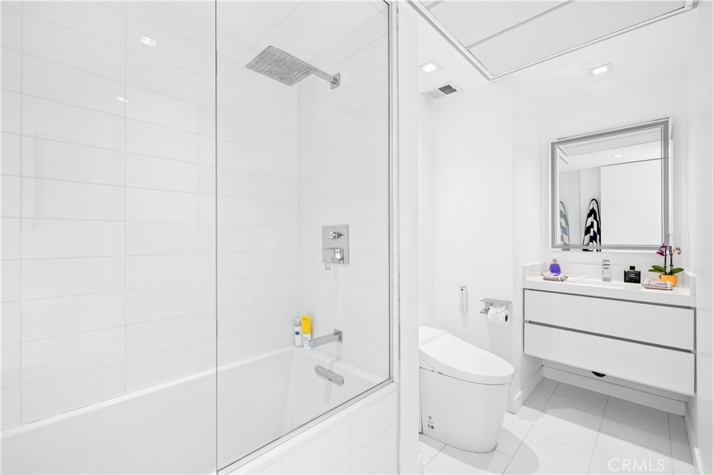 2160 CENTURY PARK E 902