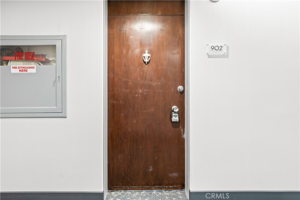 2160 CENTURY PARK E 902