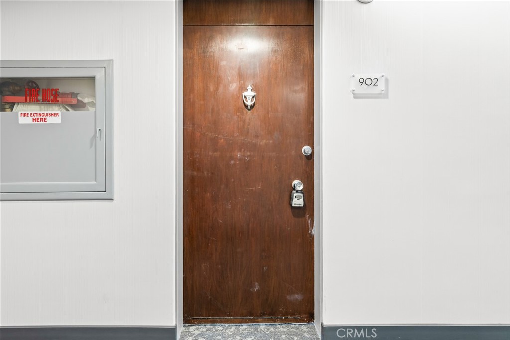 2160 CENTURY PARK E 902