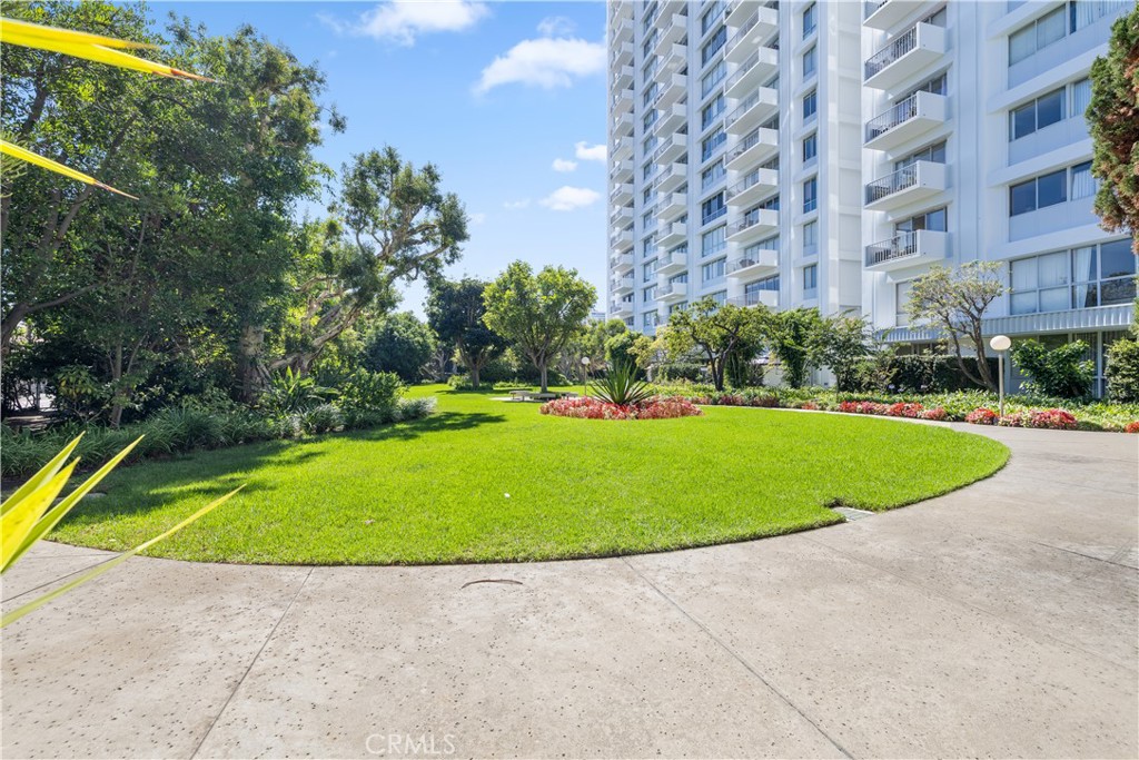 2160 CENTURY PARK E 902