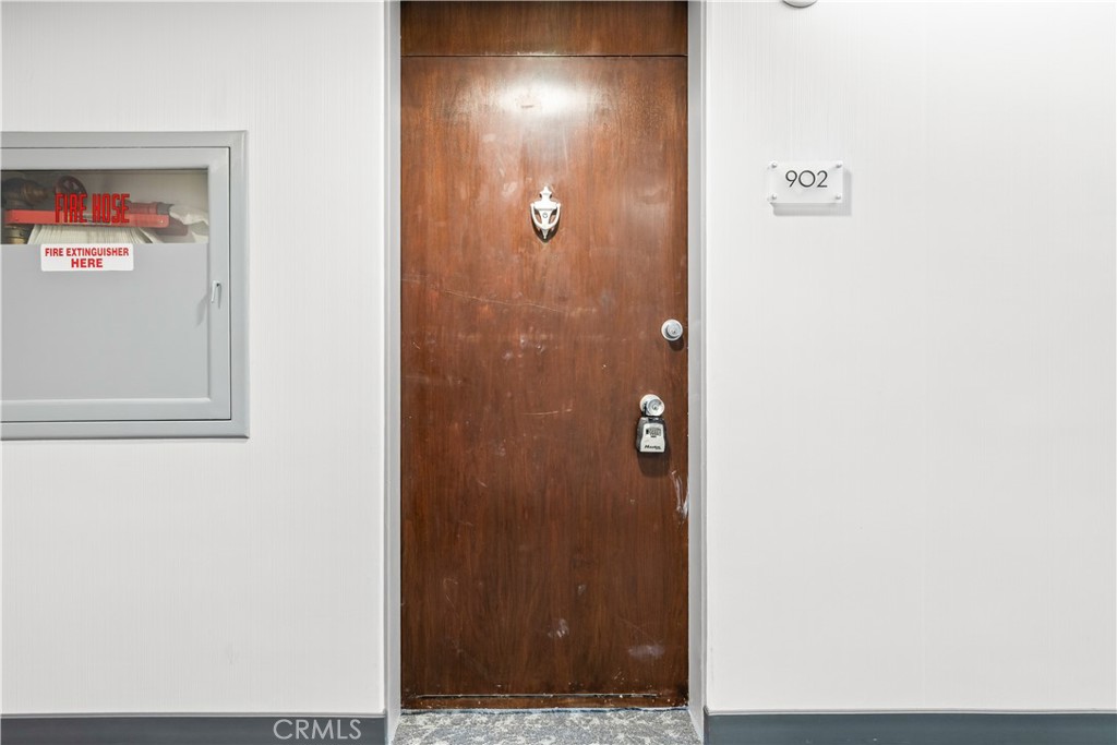 2160 CENTURY PARK E 902