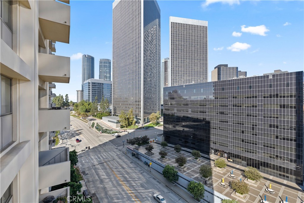 2160 CENTURY PARK E 902