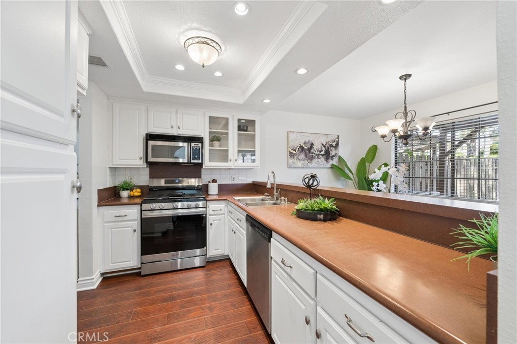 1553 Greystone Court