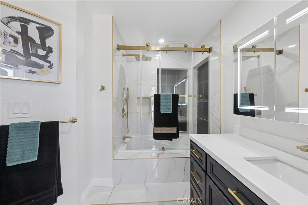 1553 Greystone Court