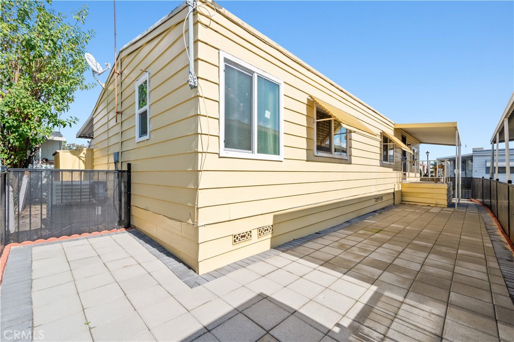 2717 Arrow Highway 62