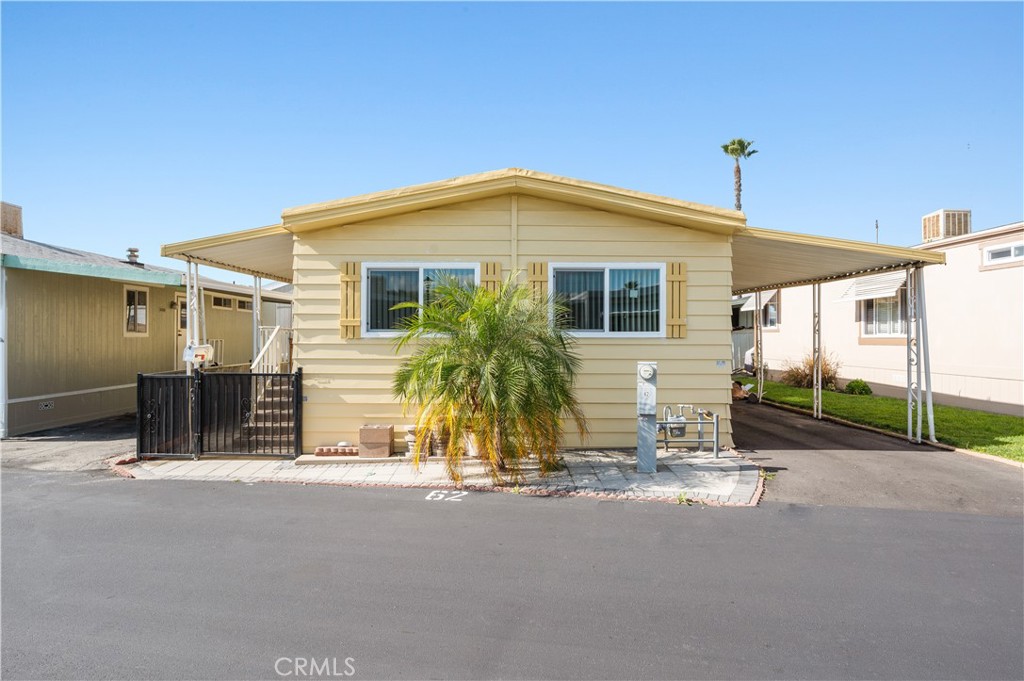 2717 Arrow Highway 62