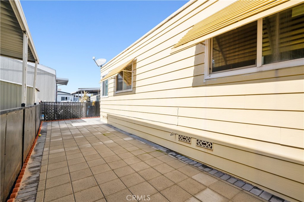 2717 Arrow Highway 62