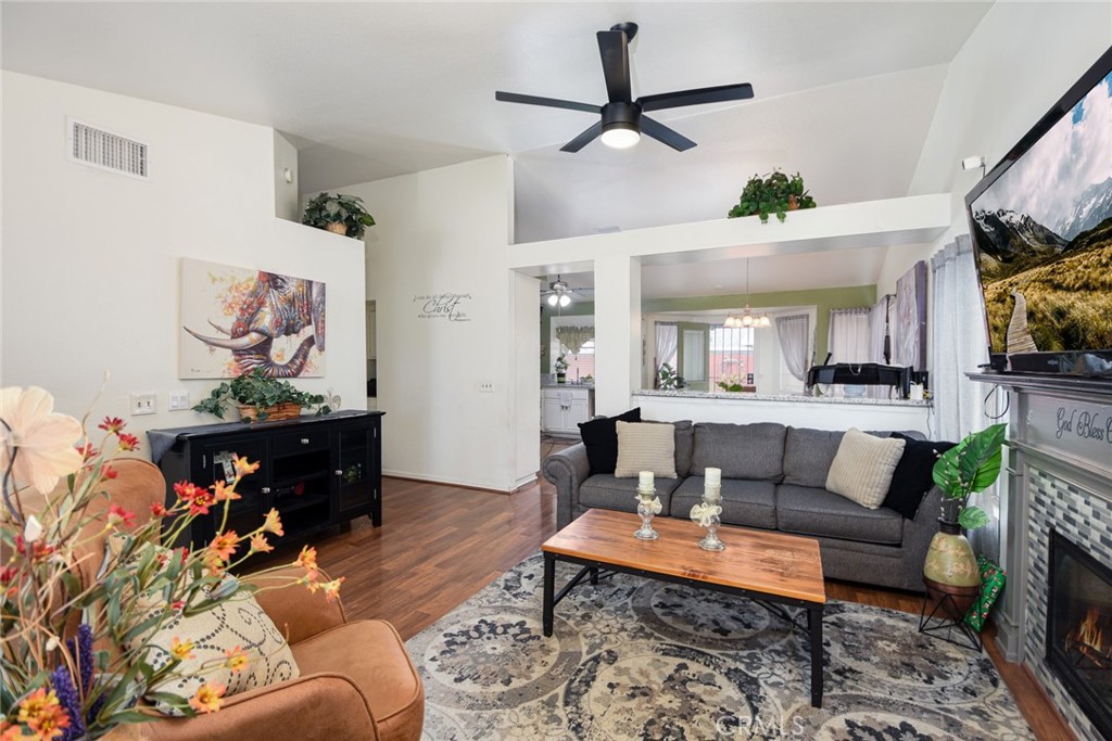 89 Brokers Tip Court