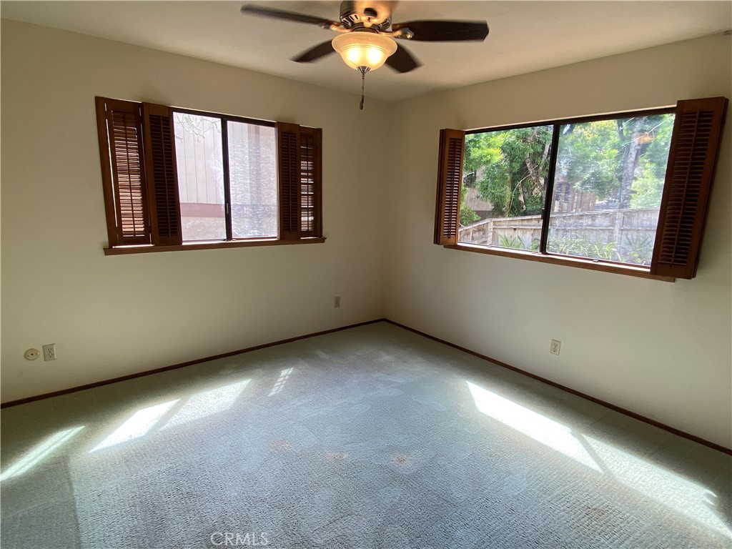 1421 Las Encinas Drive