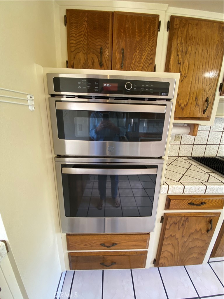 1421 Las Encinas Drive