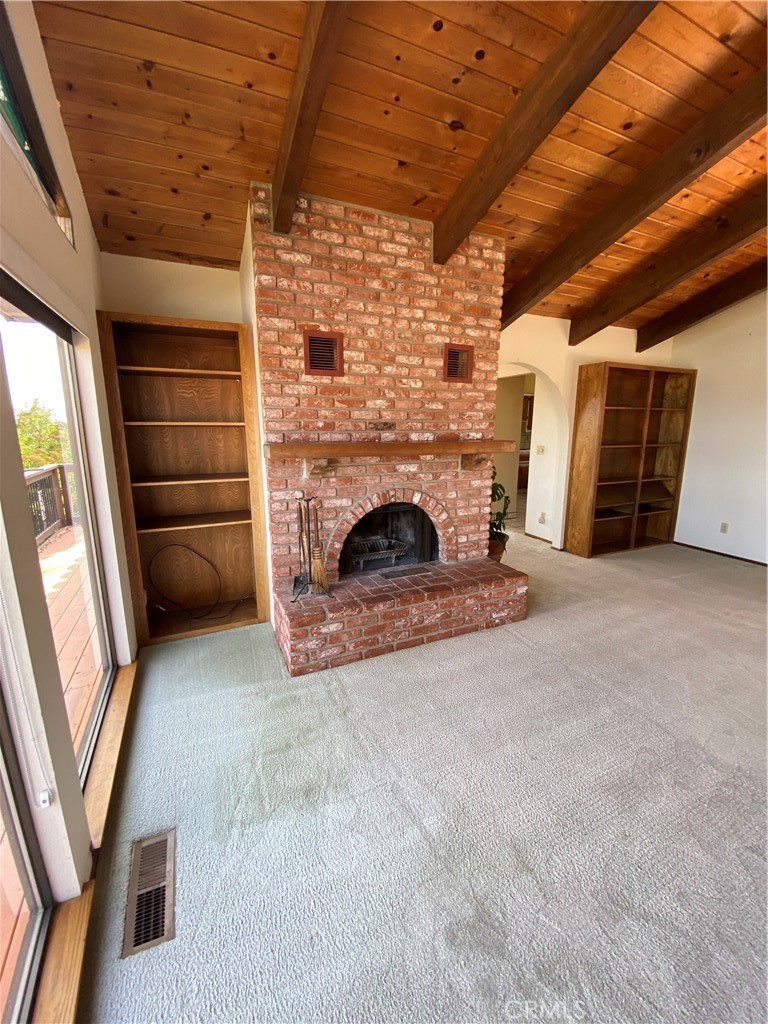 1421 Las Encinas Drive