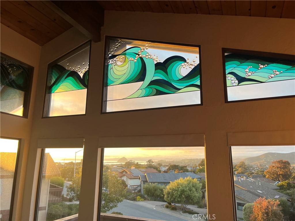 1421 Las Encinas Drive