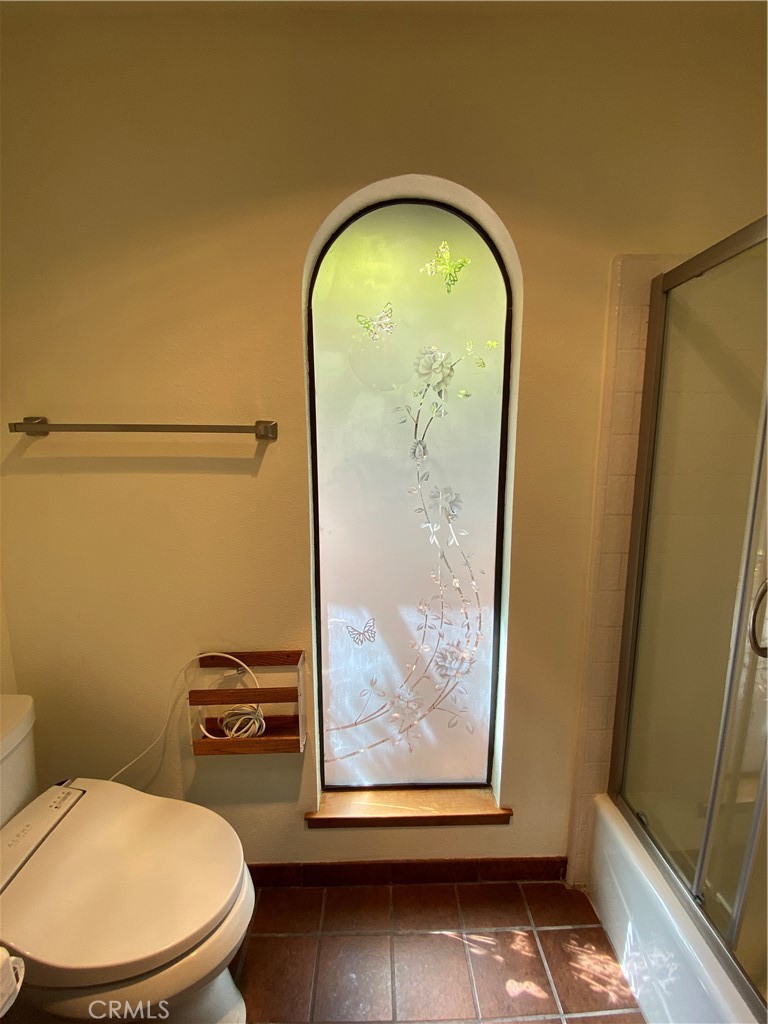 1421 Las Encinas Drive