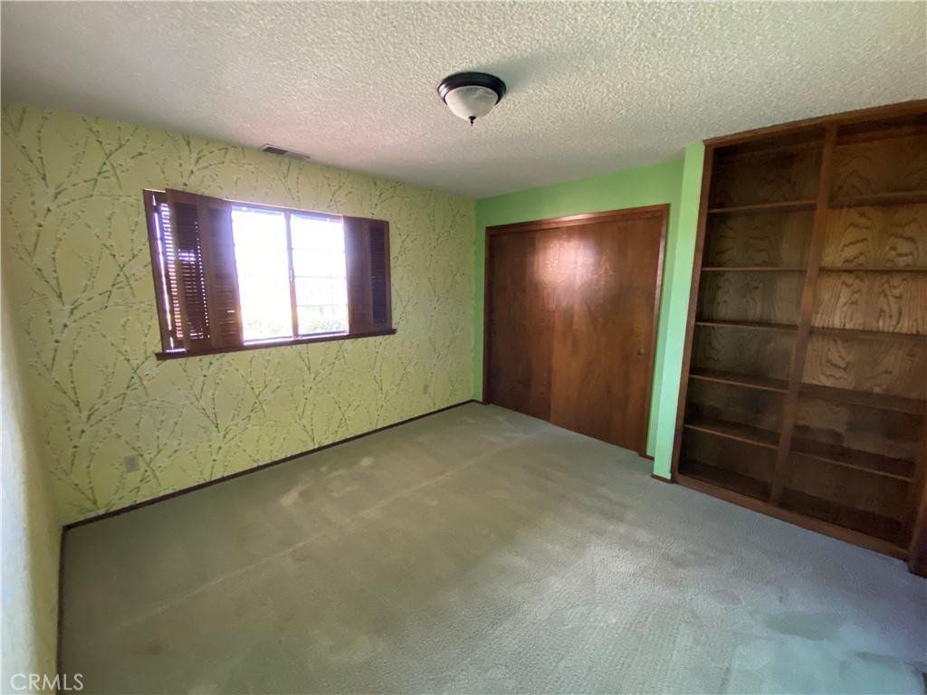 1421 Las Encinas Drive