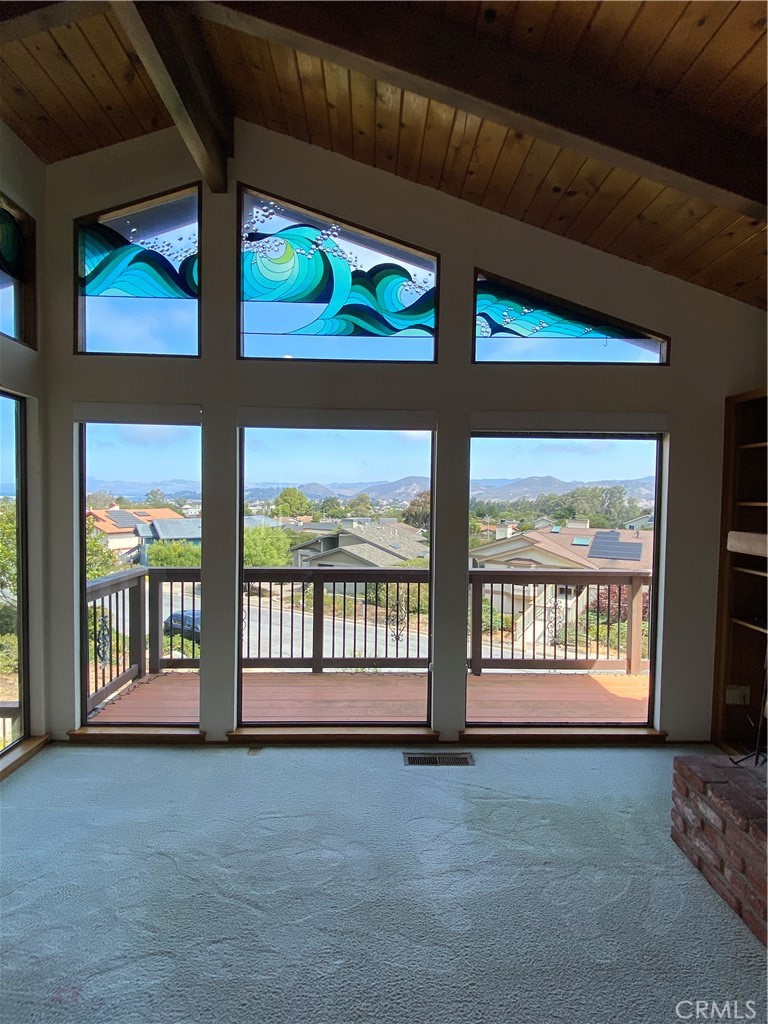 1421 Las Encinas Drive